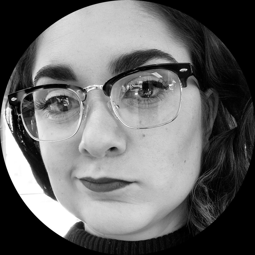 Meet your Posher, Courtney